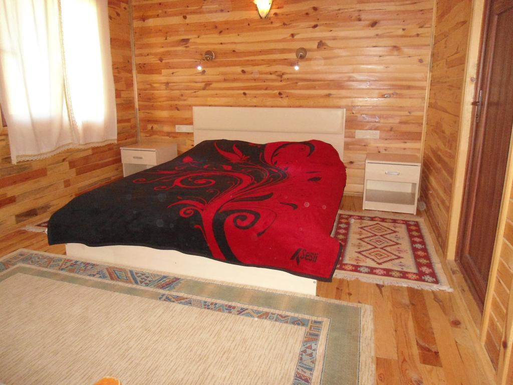 Bungalow Halil Чирали Екстериор снимка
