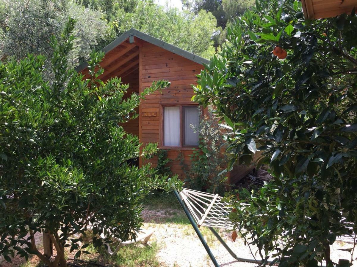 Bungalow Halil Чирали Екстериор снимка